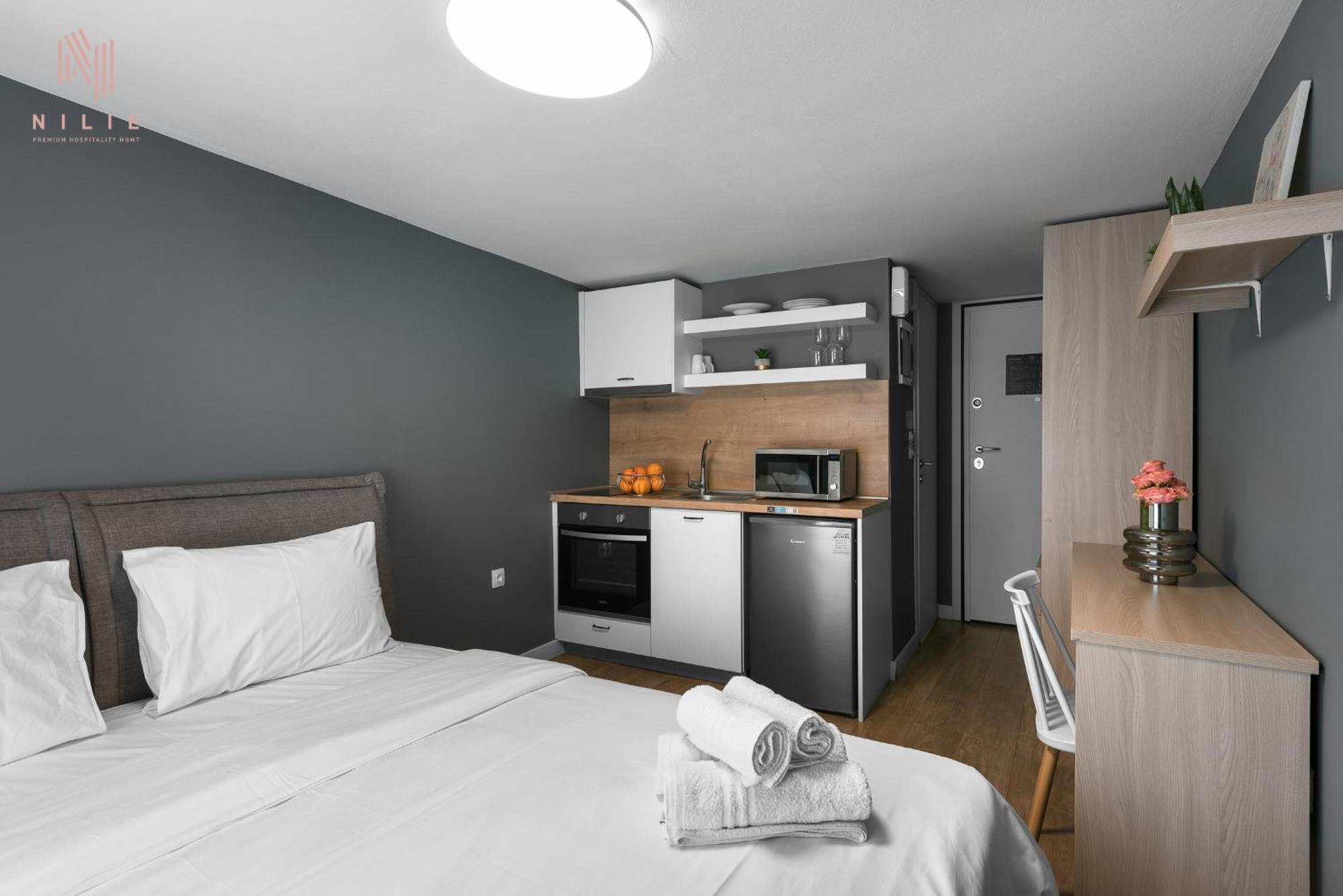 Denizen Penthouse, Nilie Hospitality Mgmt Apartment Thessaloniki Exterior photo